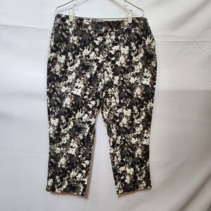 ANN Taylor LOFT Pant Black White Floral Capri Pants Stretch Straight Leg Size 12